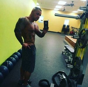 Meet your Posher, Ray